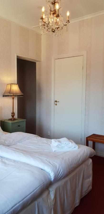 Hotell Oernen Турсбю Экстерьер фото