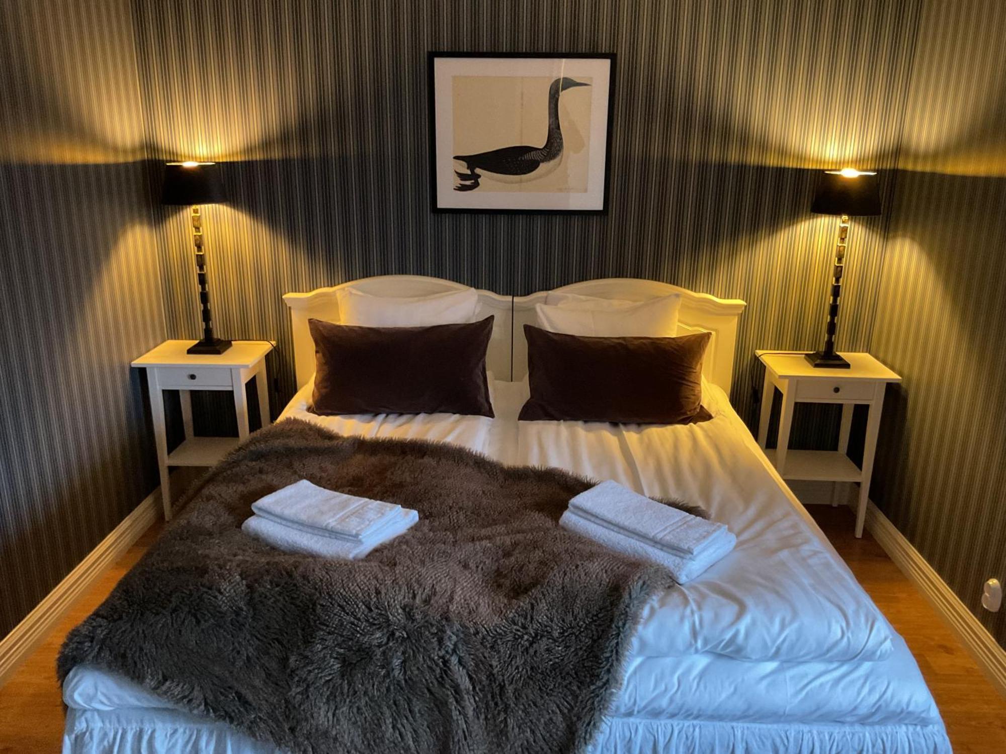 Hotell Oernen Турсбю Экстерьер фото