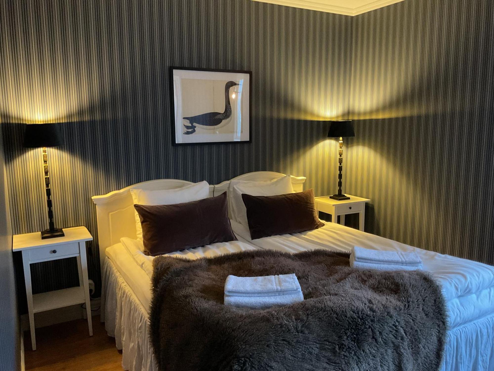 Hotell Oernen Турсбю Экстерьер фото